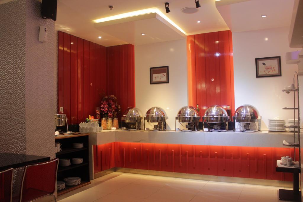 Redstar Hotel Jakarta Exterior photo